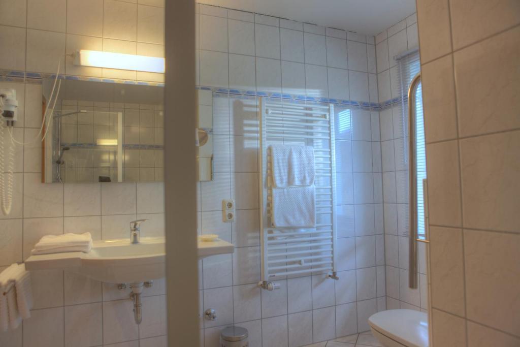 Hotel "Seelust" Garni Röbel Стая снимка